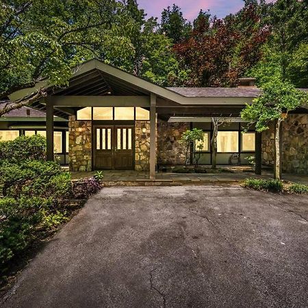Bourbon Hollow Lodge With Hot Tub And Pool Plus Game Room Only 5 Min To Downtown Gatlinburg Eksteriør bilde