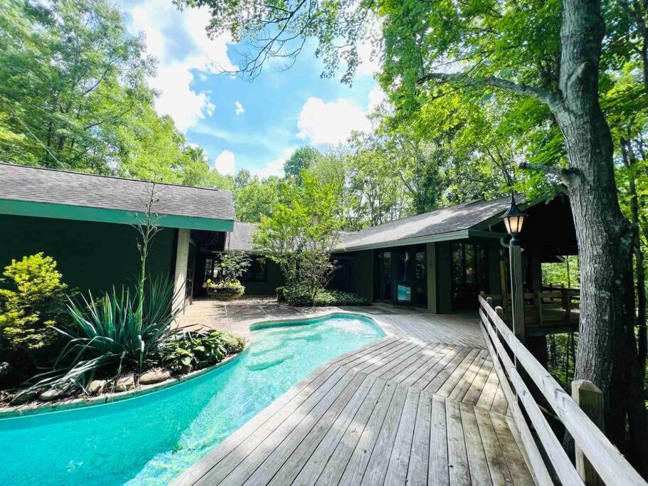 Bourbon Hollow Lodge With Hot Tub And Pool Plus Game Room Only 5 Min To Downtown Gatlinburg Eksteriør bilde