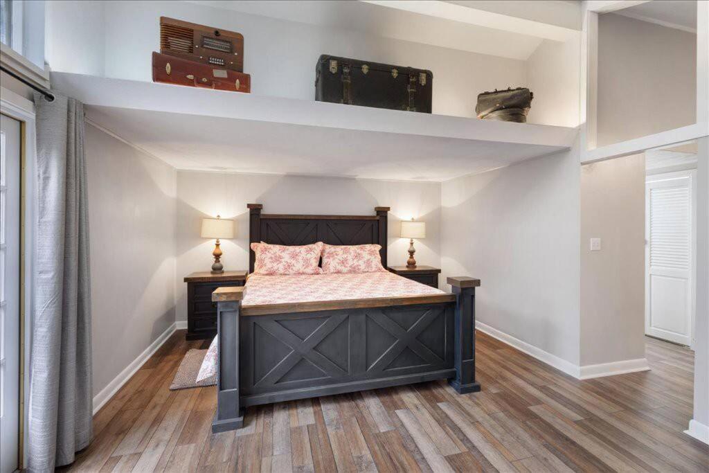 Bourbon Hollow Lodge With Hot Tub And Pool Plus Game Room Only 5 Min To Downtown Gatlinburg Eksteriør bilde
