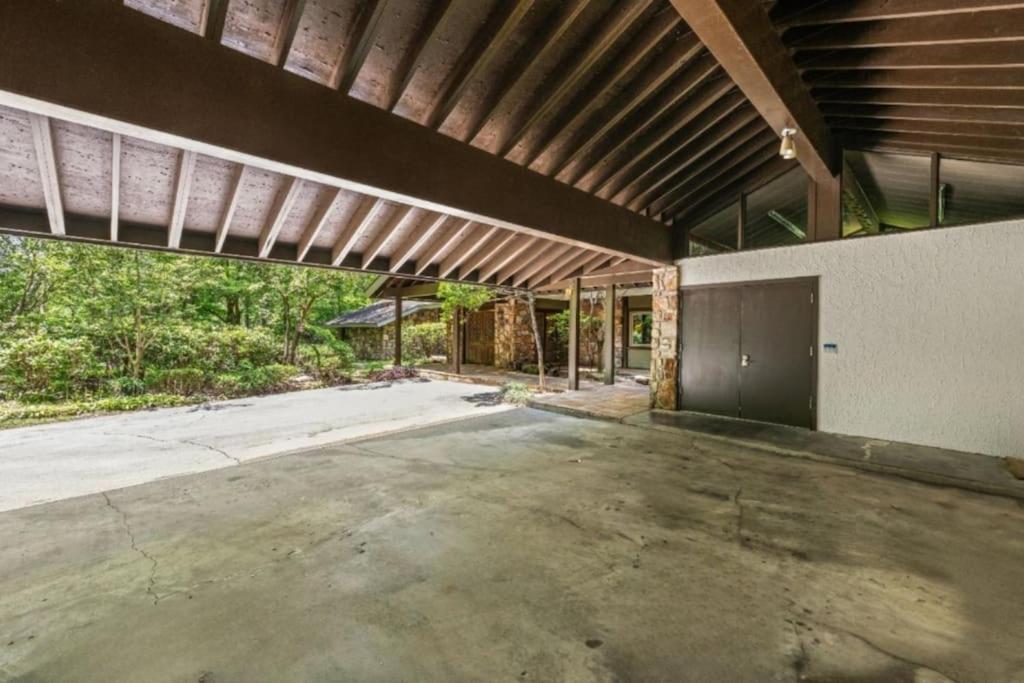 Bourbon Hollow Lodge With Hot Tub And Pool Plus Game Room Only 5 Min To Downtown Gatlinburg Eksteriør bilde